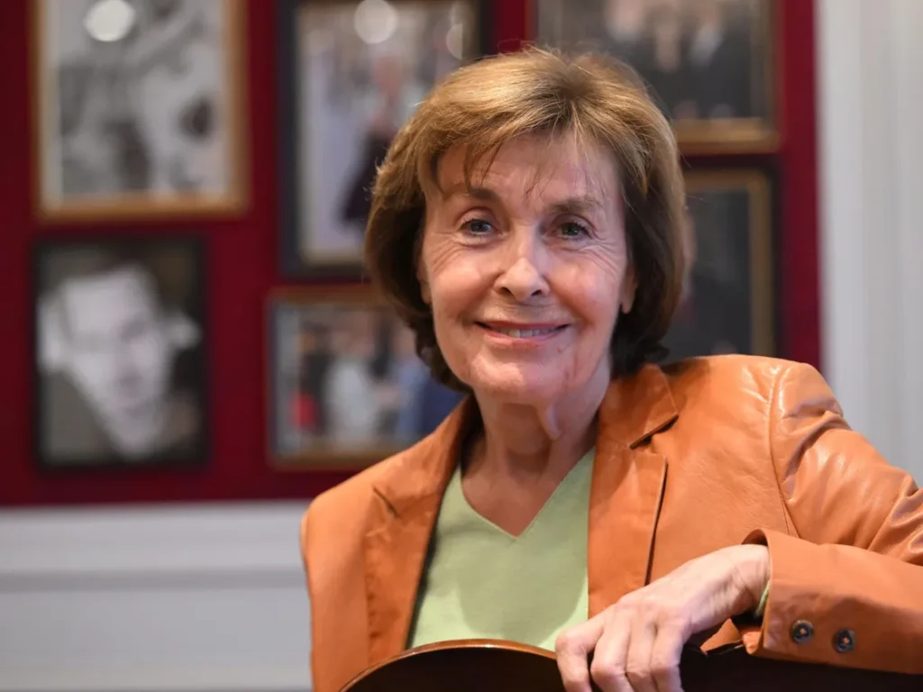 trauriger abschied von thekla carola wied